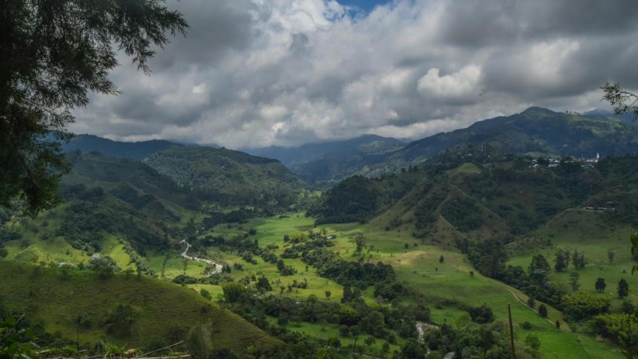 Hostal Rural La Montana Alquiyapura Salento Kültér fotó